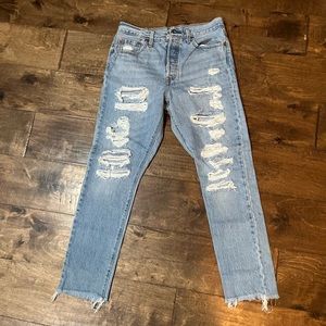 LEVI 501’s SKINNY HEAVY DISTRESSED WOMANS JEANS RAW HEM 28/28